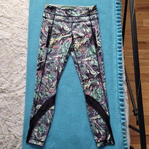 Lululemon CAPRI MESH GRAPHIC TIGHTS (4)